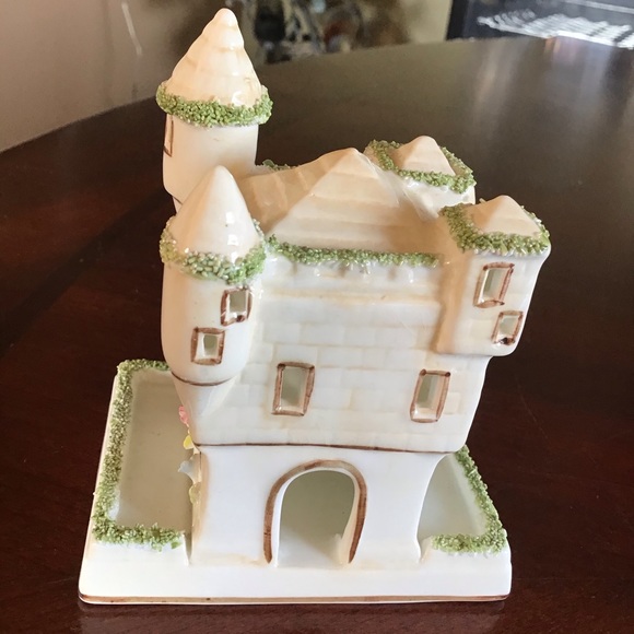 Tyrolean Castle by Coalport, Fine Bone China, Made in England - Picture 2 of 6